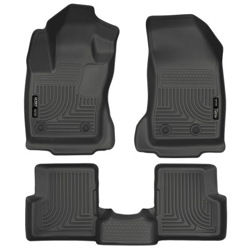 Molded Rubber Floor Trays      front and rear      black